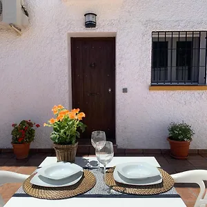 A Estrenar Preciosa Suite-céntrico-con Jardín Y Porche Apartamento Torremolinos